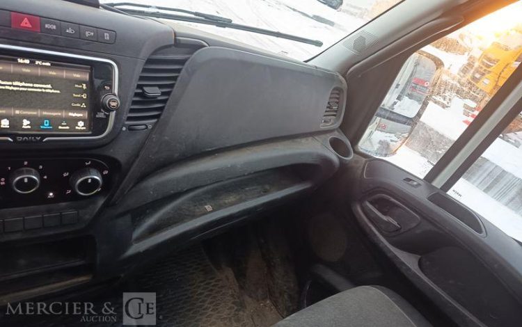 IVECO DAILY 35C18 HA8 Hi Matic BLANC GR-160-BC