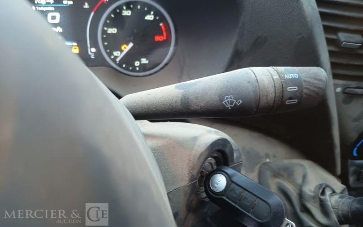 IVECO DAILY 35C18 HA8 Hi Matic BLANC GR-160-BC