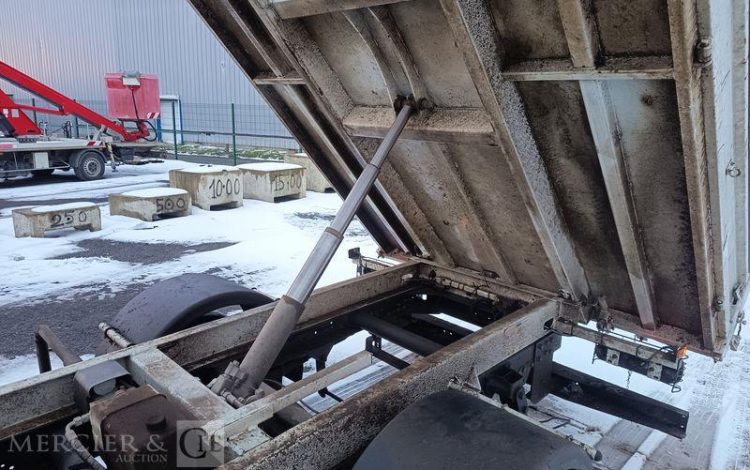 IVECO DAILY 35C18 HA8 Hi Matic BLANC GR-160-BC