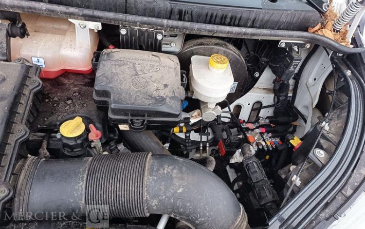 IVECO DAILY 35C18 HA8 Hi Matic BLANC GR-160-BC