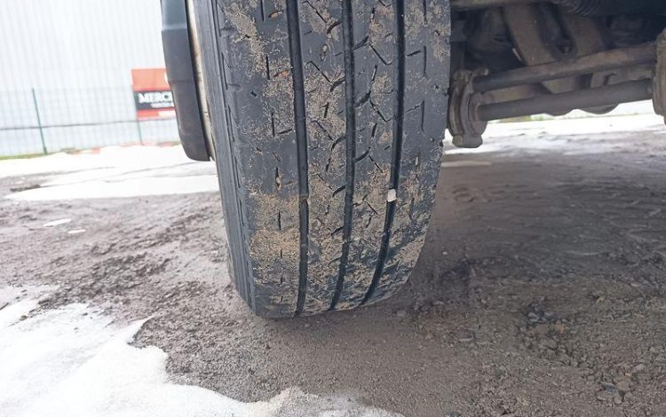 IVECO DAILY 35C18 HA8 Hi Matic BLANC GR-160-BC