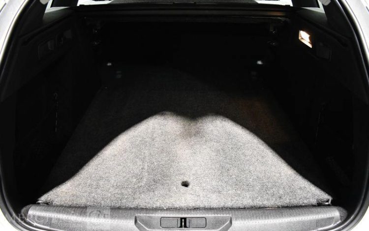 PEUGEOT 308 SW STE 1.2 PURETECH 130ch ACTIVE PACK BLANC GR-828-GD