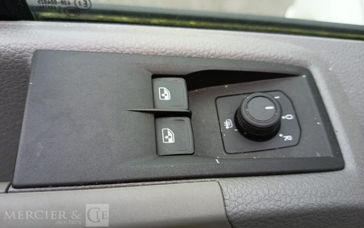 VOLKSWAGEN CRAFTER L4  GS-640-KQ