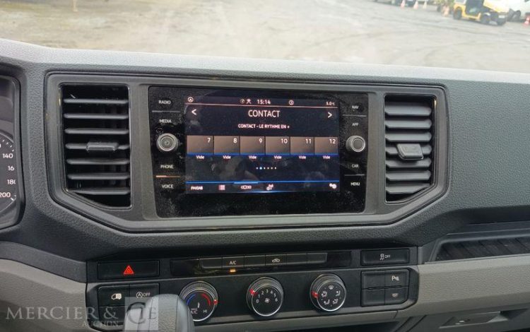 VOLKSWAGEN CRAFTER L4  GS-640-KQ