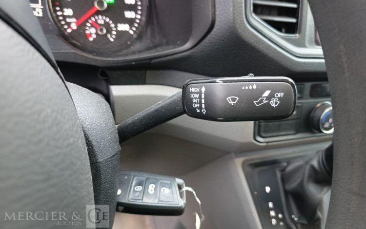 VOLKSWAGEN CRAFTER L4  GS-640-KQ
