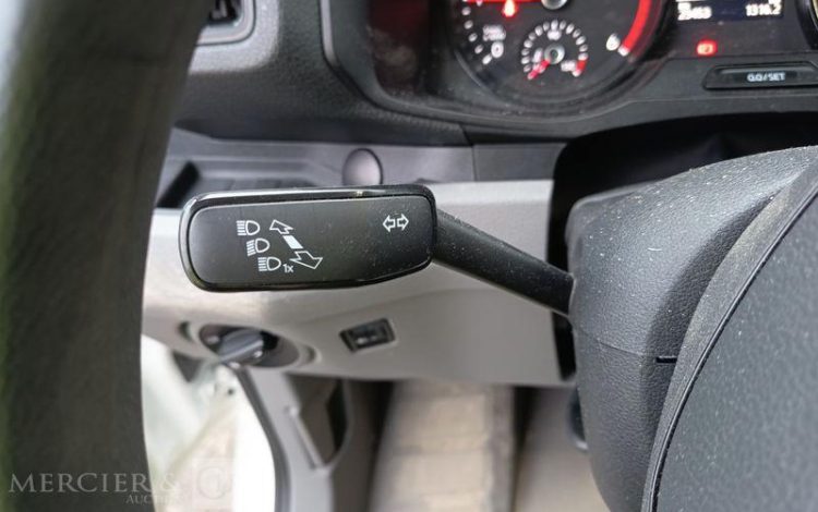 VOLKSWAGEN CRAFTER L4  GS-640-KQ