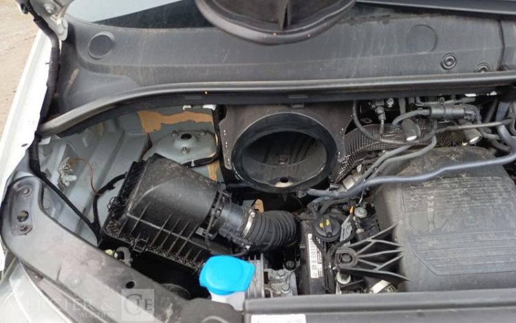 VOLKSWAGEN CRAFTER L4  GS-640-KQ