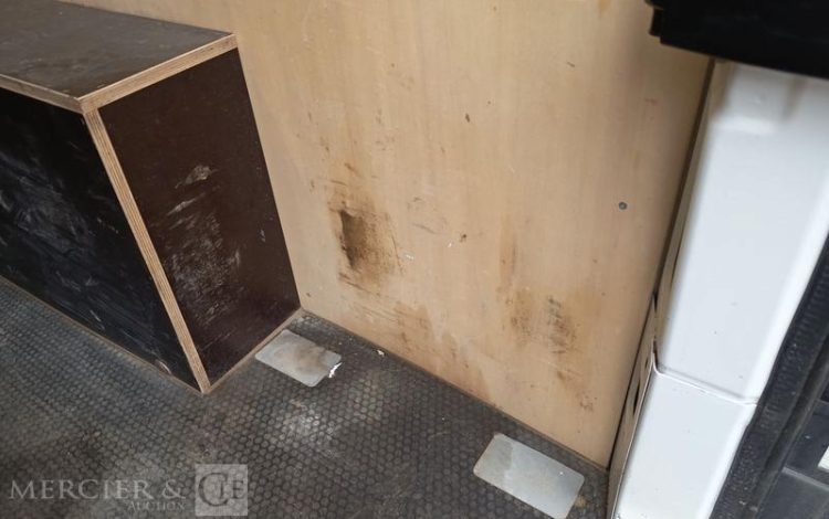 VOLKSWAGEN CRAFTER L4  GS-640-KQ