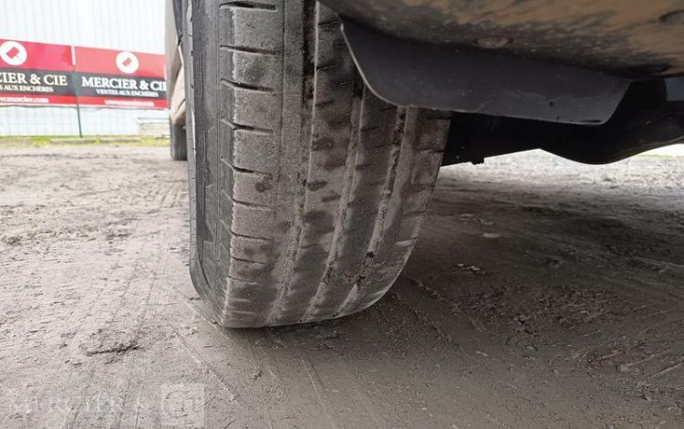 VOLKSWAGEN CRAFTER L4  GS-640-KQ