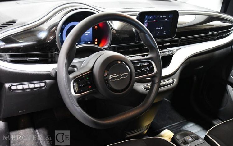 FIAT 500 24 kWh 95ch ACTION PLUS BVA GRIS GS-727-XZ