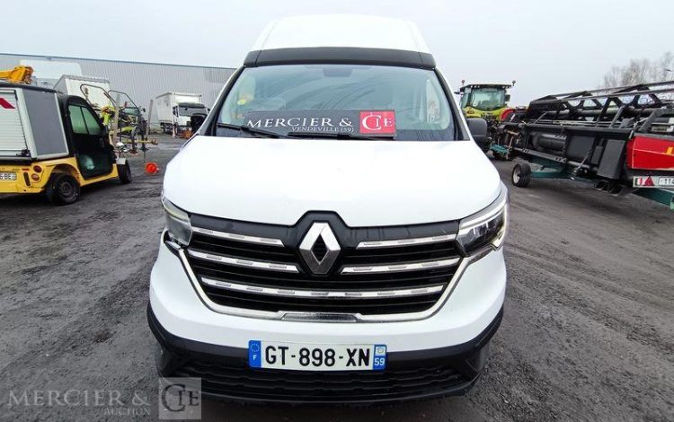 RENAULT TRAFIC FOURGON L2H2  GT-898-XN