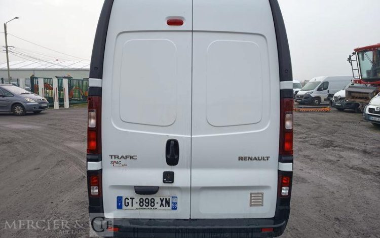 RENAULT TRAFIC FOURGON L2H2  GT-898-XN
