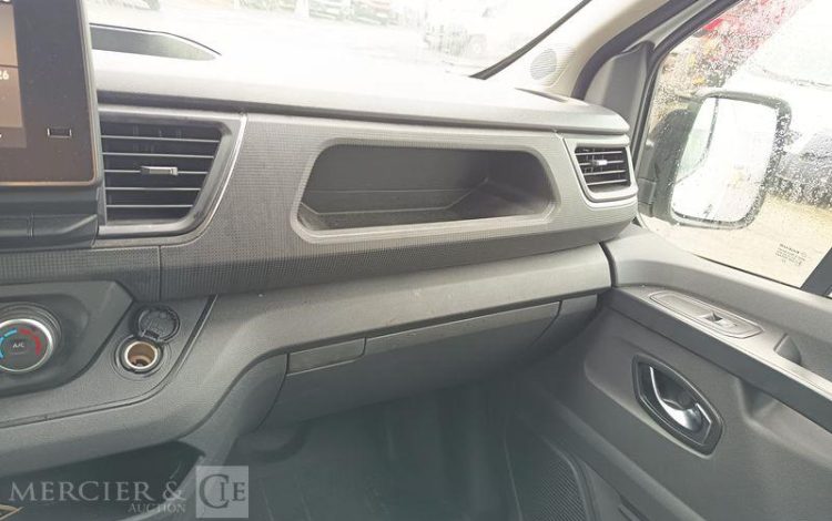 RENAULT TRAFIC FOURGON L2H2  GT-898-XN