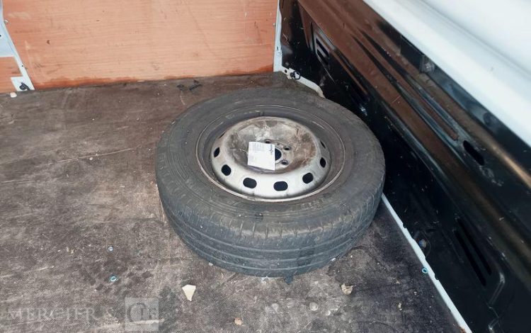 RENAULT TRAFIC FOURGON L2H2  GT-898-XN