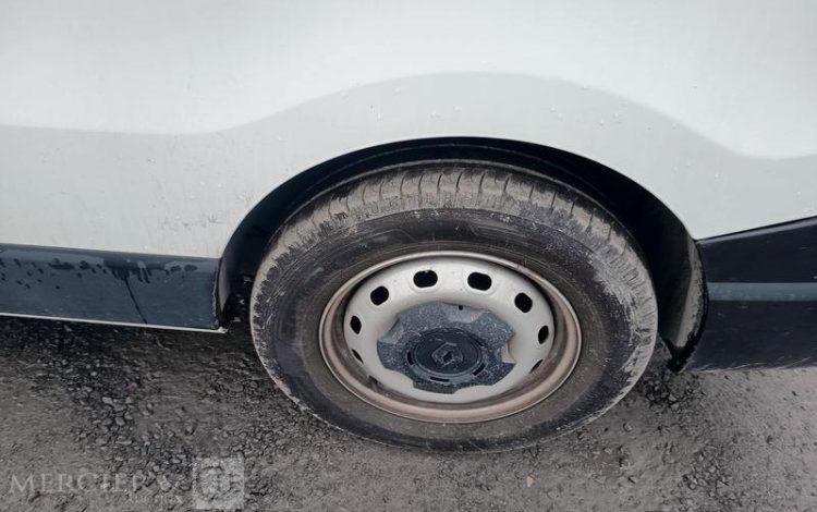 RENAULT TRAFIC FOURGON L2H2  GT-898-XN