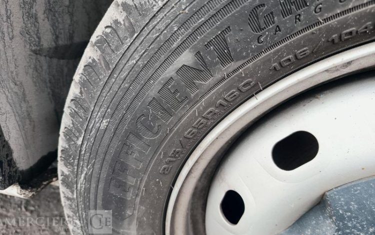 RENAULT TRAFIC FOURGON L2H2  GT-898-XN