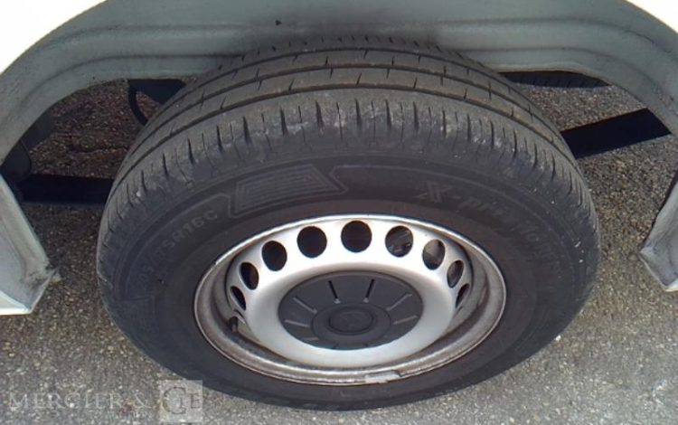 VOLKSWAGEN CRAFTER VAN 35 L4H3 14M3 TRACT 2.0 TDI 140CH BLANC GW-990-BW