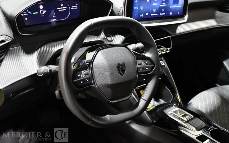PEUGEOT e-208 135ch 50KWH ALLURE BVA VERT GZ-393-AD