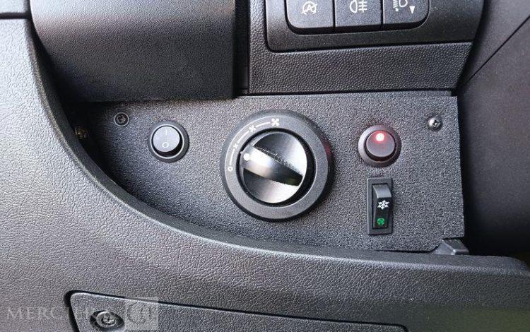 CITROEN JUMPER L2H2 8 PL PMR  HB-431-HC