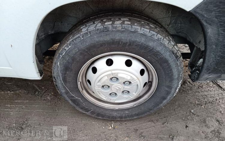 CITROEN JUMPER L2H2 8 PL PMR  HB-431-HC