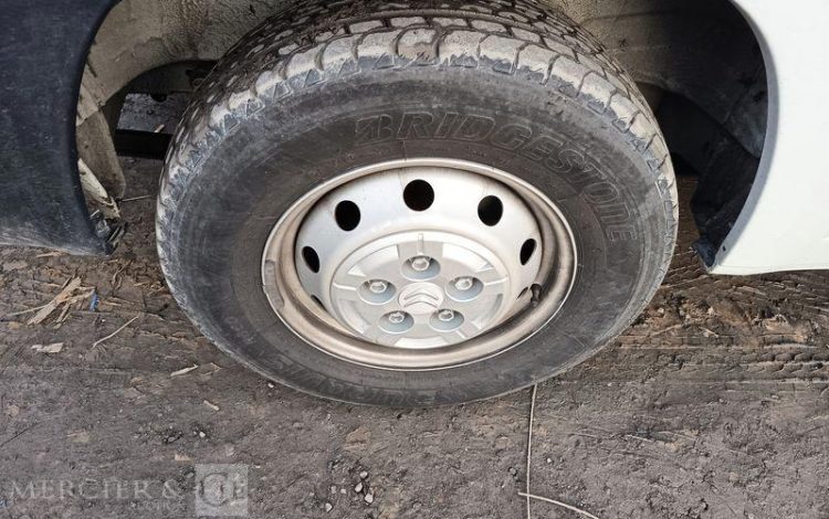 CITROEN JUMPER L2H2 8 PL PMR  HB-431-HC