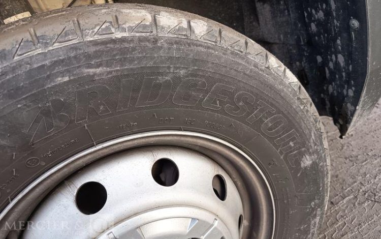 CITROEN JUMPER L2H2 8 PL PMR  HB-431-HC