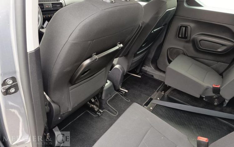 CITROEN BERLINGO 130 PMR  HB-446-HA