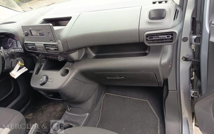 CITROEN BERLINGO 130 PMR  HB-446-HA