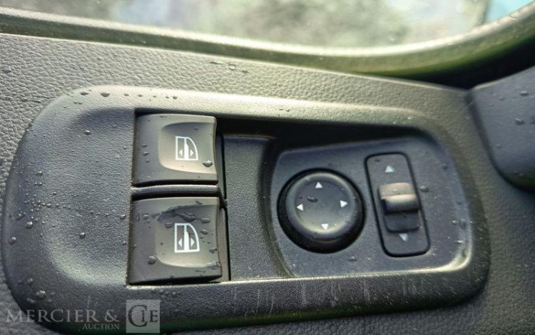 NISSAN INTERSTAR 2.3 DCI 150CV EQUIPE FOOD TRUCK AVEC EQUIPEMENTS DE CUISINE  HB-656-XM