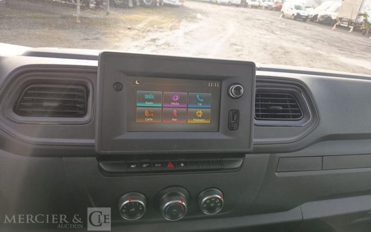 NISSAN INTERSTAR 2.3 DCI 150CV EQUIPE FOOD TRUCK AVEC EQUIPEMENTS DE CUISINE  HB-656-XM