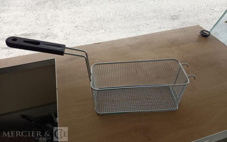 NISSAN INTERSTAR 2.3 DCI 150CV EQUIPE FOOD TRUCK AVEC EQUIPEMENTS DE CUISINE  HB-656-XM