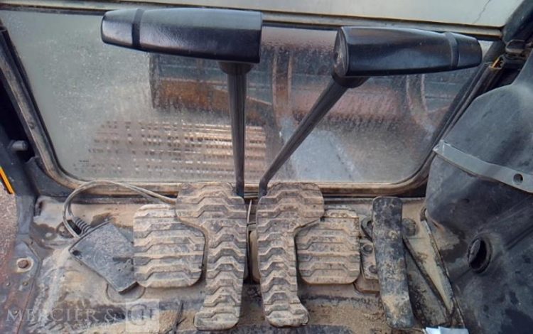 HYUNDAI PELLE 160 LC-9A 16T- 4264 H – AN2016  HH251