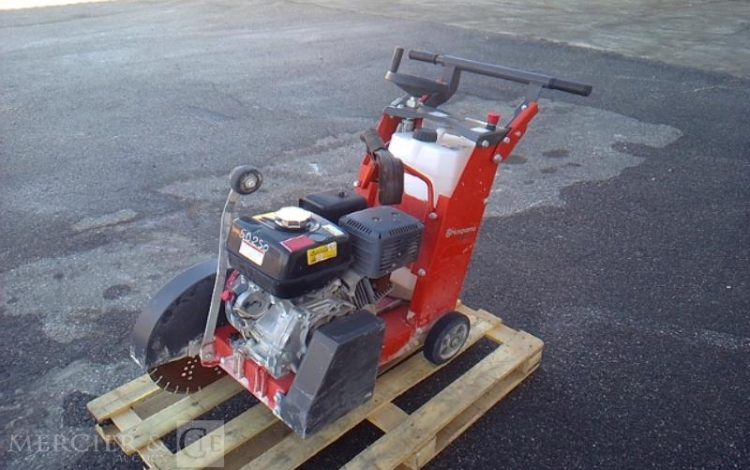 HUSQVARNA SCIE DE SOL FS400LV AN2021 ORA SD250