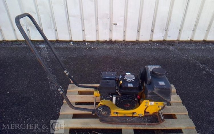 BOMAG PLAQUE VIBRANTE THERMIQUE BVP 10/36 80KG AN2021 JAUNE SD251