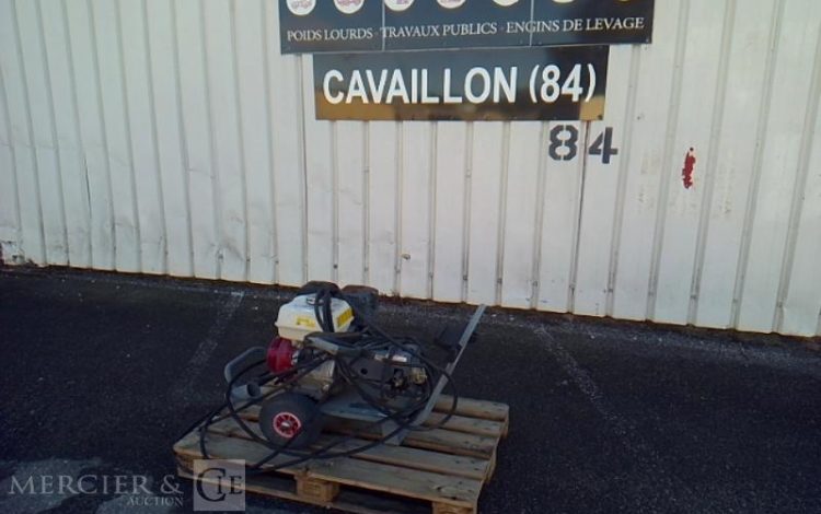 KARCHER NETTOYEUR HAUTE PRESSION THERMIQUE HD 1050 B ALU SD253