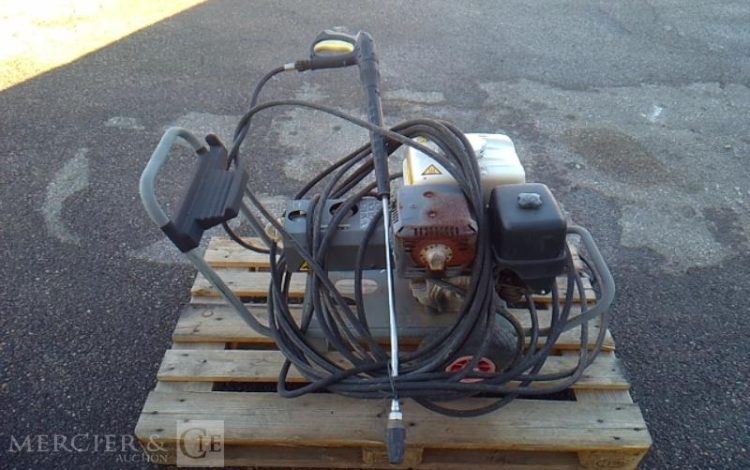 KARCHER NETTOYEUR HAUTE PRESSION THERMIQUE HD 1050 B ALU SD253