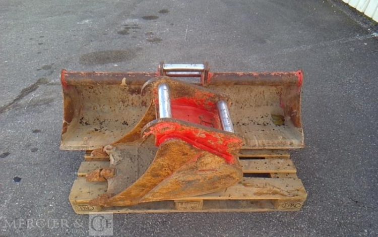 ACB MORRIN 1 GODET DE CURAGE 1450mm + 1 GODET DE FOUILLE 370mm ACB ROUILLE SD256