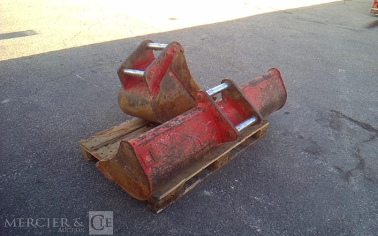 ACB MORRIN 1 GODET DE CURAGE 1450mm + 1 GODET DE FOUILLE 370mm ACB ROUILLE SD256