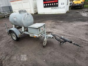 HUBIERE REMORQUE TONNE A EAU 500 LITRES AVEC POMPE A EAU ELECTRIQUE –  TON010005