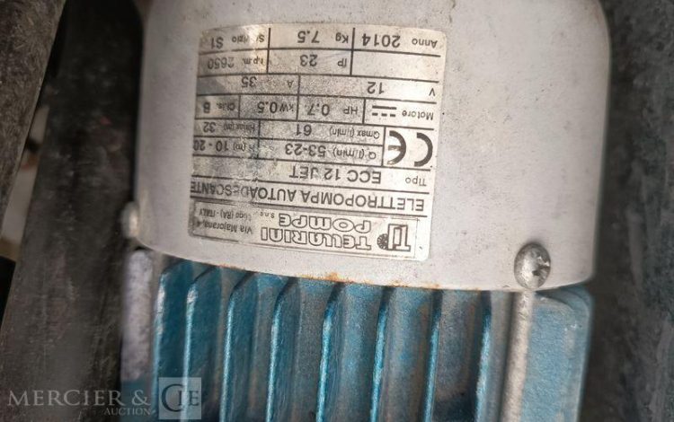 HUBIERE REMORQUE TONNE A EAU 500 LITRES AVEC POMPE A EAU ELECTRIQUE –  TON010005