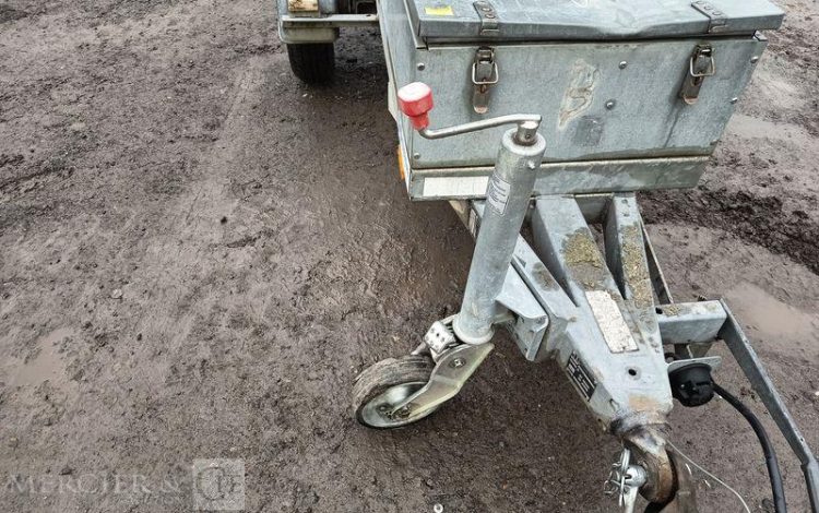 HUBIERE REMORQUE TONNE A EAU 500 LITRES AVEC POMPE A EAU ELECTRIQUE –  TON010005