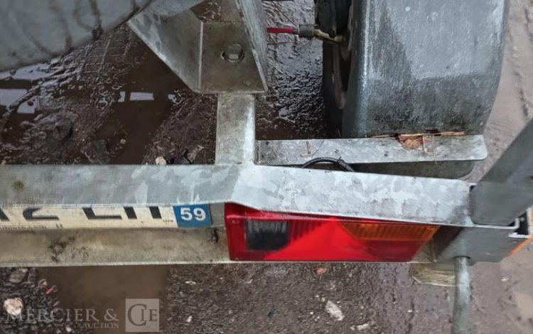 HUBIERE REMORQUE TONNE A EAU 500 LITRES AVEC POMPE A EAU ELECTRIQUE –  TON010006