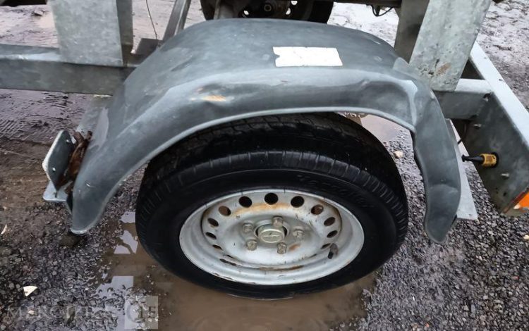 HUBIERE REMORQUE TONNE A EAU 500 LITRES AVEC POMPE A EAU ELECTRIQUE –  TON010006