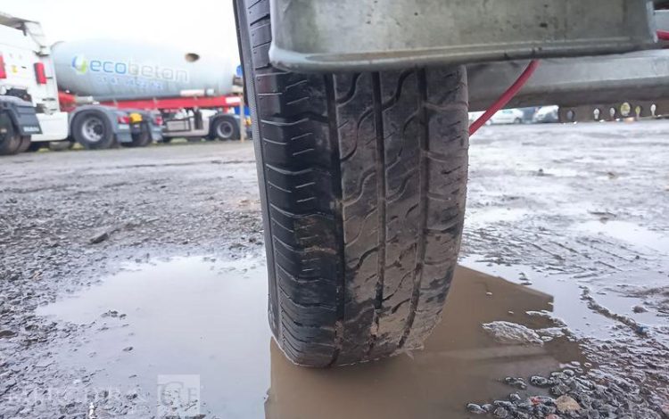 HUBIERE REMORQUE TONNE A EAU 500 LITRES AVEC POMPE A EAU ELECTRIQUE –  TON010006