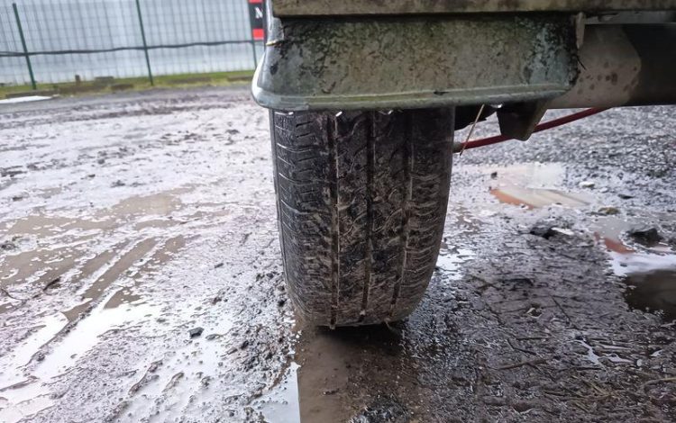 HUBIERE REMORQUE TONNE A EAU 500 LITRES AVEC POMPE A EAU ELECTRIQUE –  TON010006