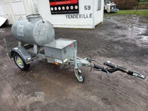 HUBIERE REMORQUE TONNE A EAU 500 LITRES AVEC POMPE A EAU ELECTRIQUE –  TON010007