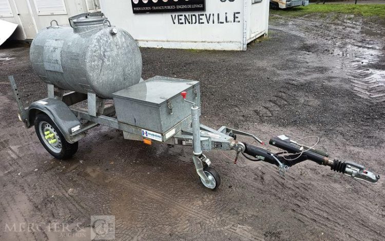 HUBIERE REMORQUE TONNE A EAU 500 LITRES AVEC POMPE A EAU ELECTRIQUE –  TON010007