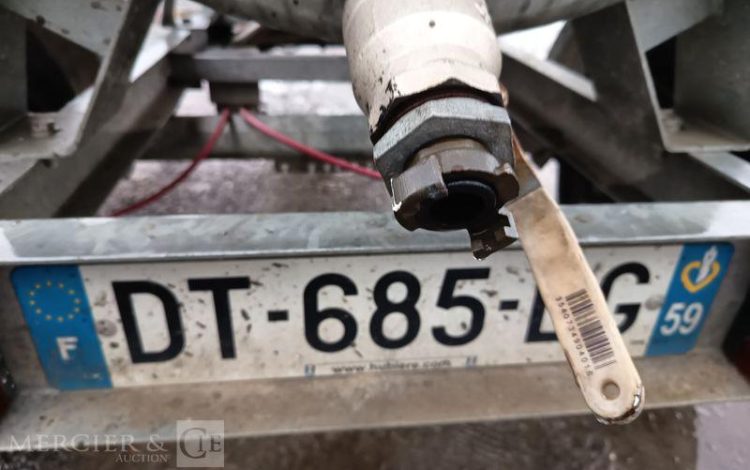 HUBIERE REMORQUE TONNE A EAU 500 LITRES AVEC POMPE A EAU ELECTRIQUE –  TON010007