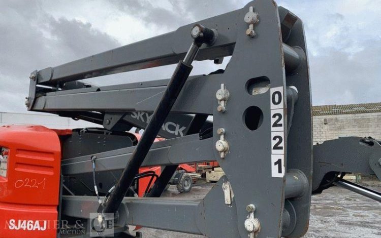 SKYJACK SJ46AJ  221