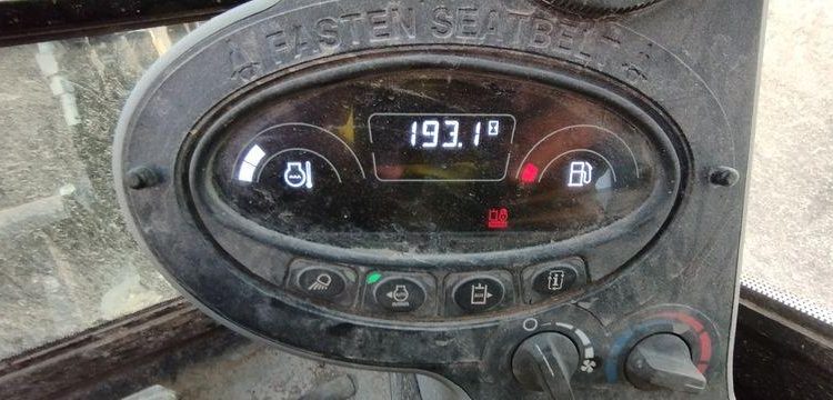 BOBCAT MINI PELLE SUR CHENILLES E27 DIESEL 2T6 – HORAMETRE : 193 HEURES – ANNEE 2023  12297